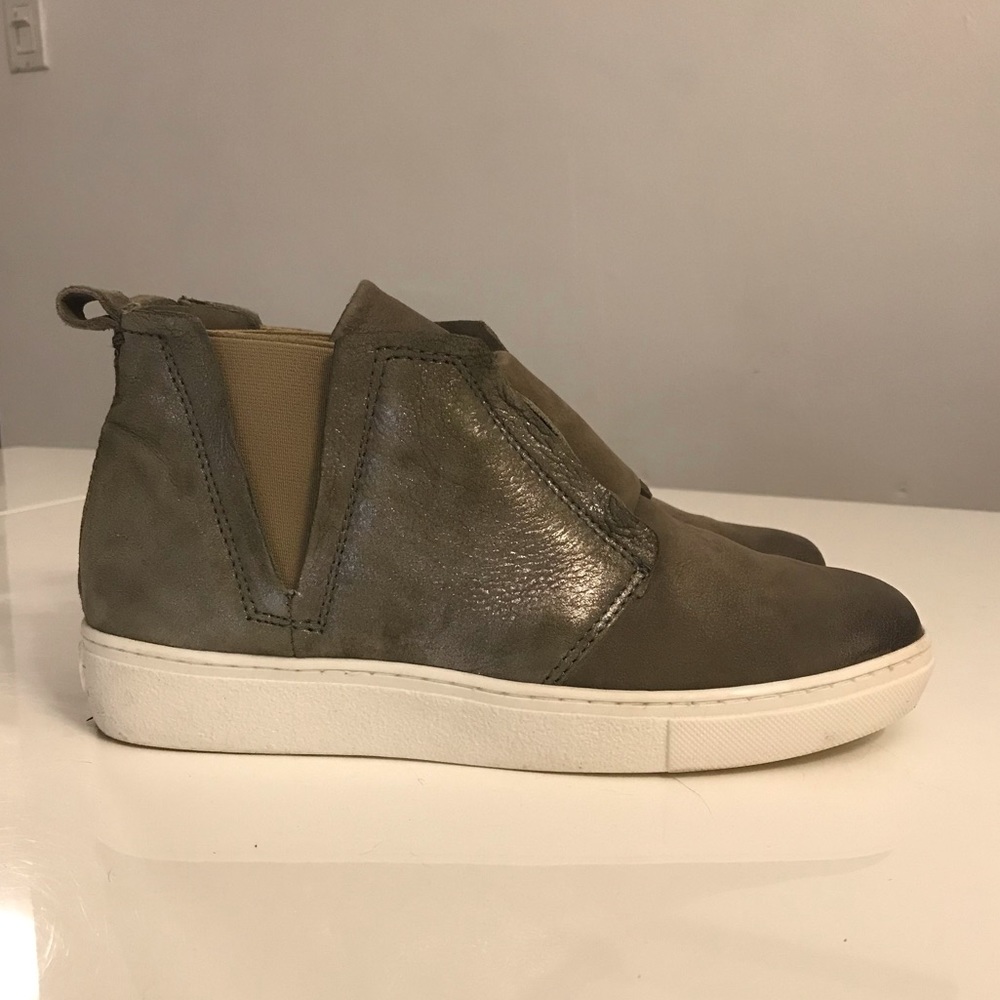 Miz Mooz Laurent sneaker sage size 9/euro 40